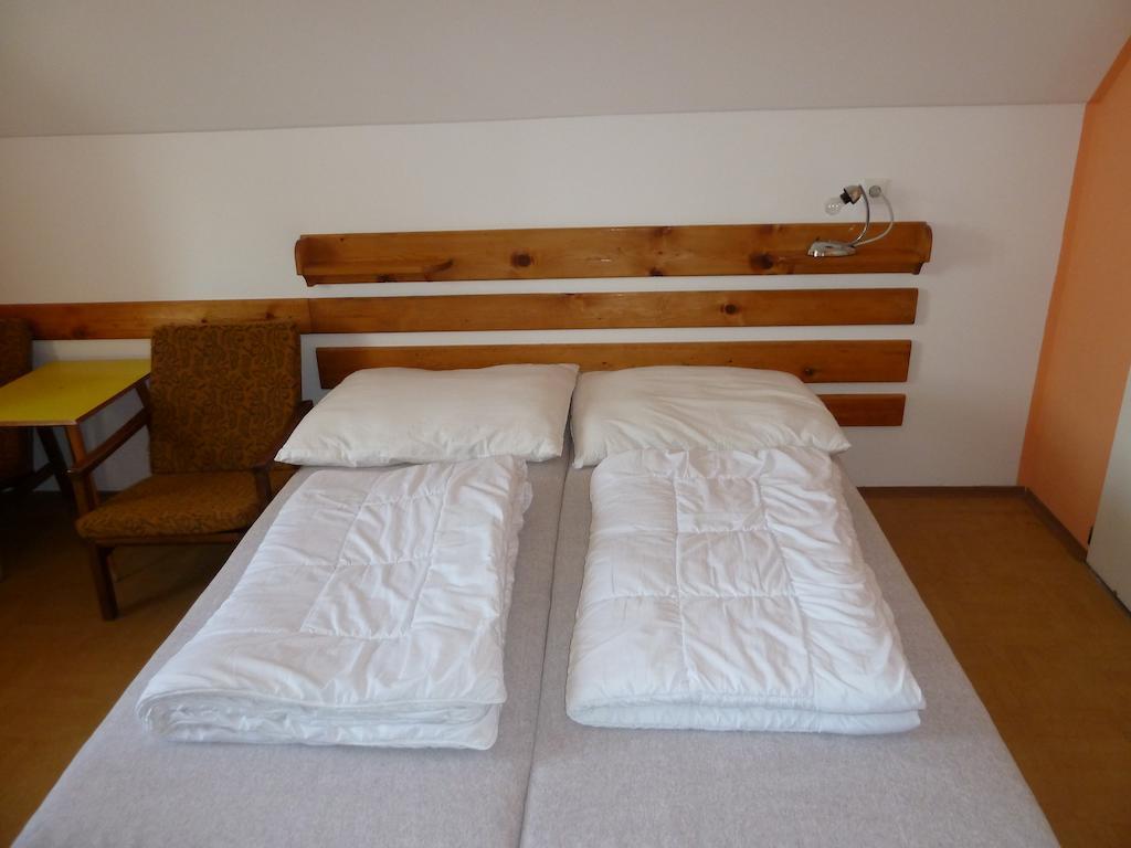 Horská chata U Pekařů Pec pod Snezkou Quarto foto